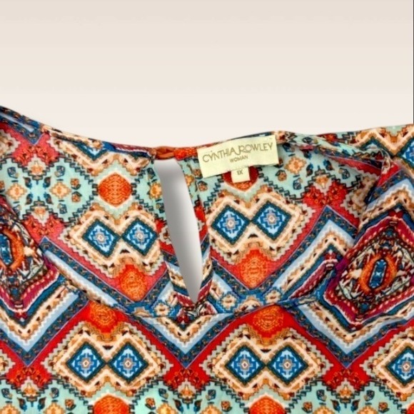 Cynthia Rowley Womens Plus Size 1X Geometric Aztec Blouse Short Sleeve Boho - Picture 2 of 6